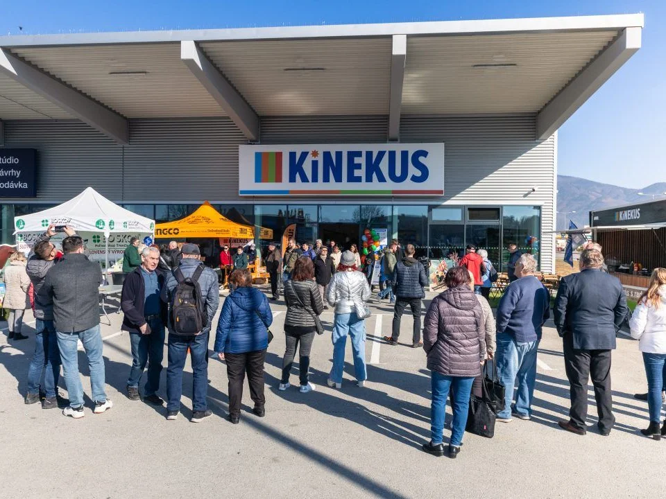 Otevření prodejny v Martině v retail parku