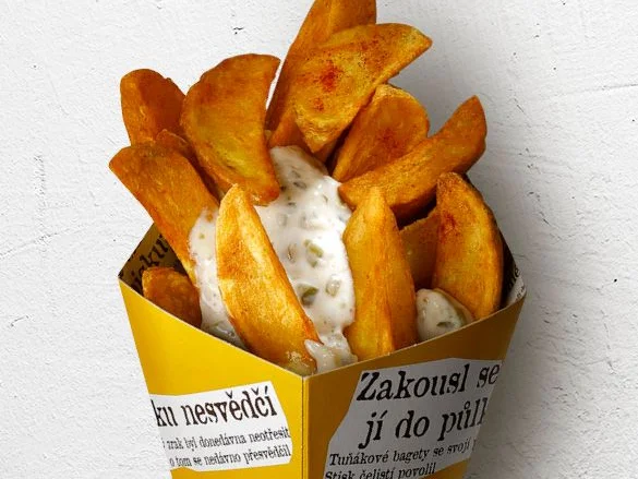Patatas - pečené brambory s domácí tatarskou omáčkou