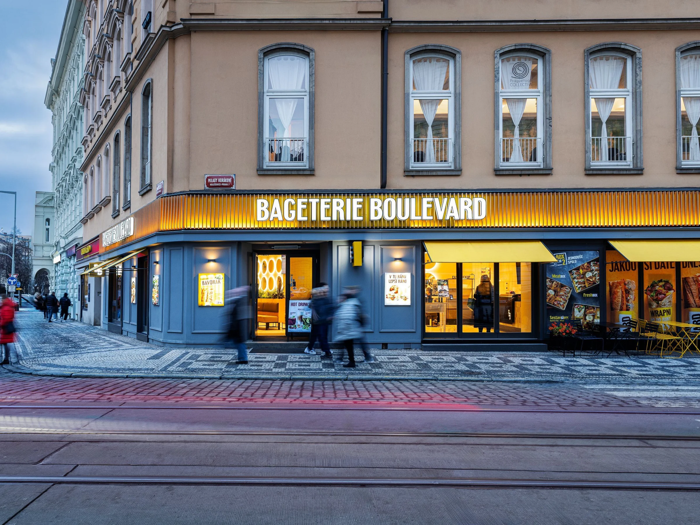 Letenské náměstí, Praha 7 - nárožní high street