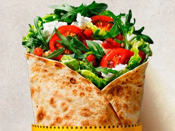 Wrap s kozím sýrem - rajčatová marmeláda, cherry rajčata, rukola