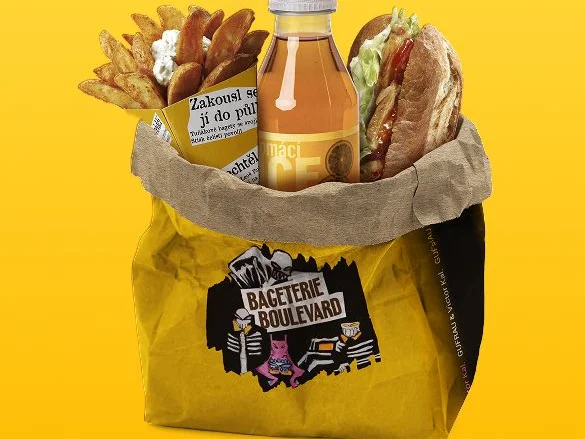 SUPERBAG - bagetka rychlovka, malé Patatas a Ice Tea 0,25 l