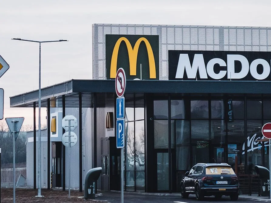 Restaurace McDonald's s McDrive a McCafé